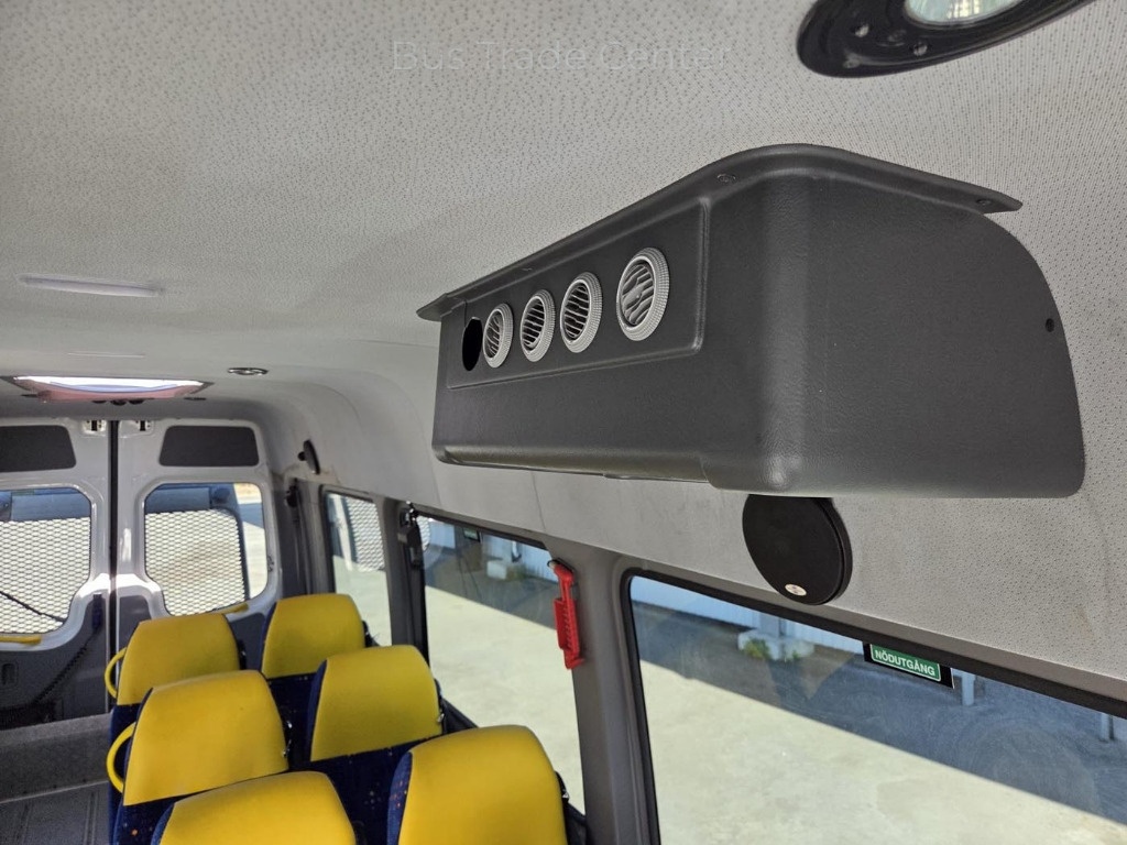 VOLKSWAGEN Crafter 50 LR // 3 units with lift - حافلة صغيرة, ميكروباص: صورة 5 VOLKSWAGEN Crafter 50 LR // 3 units with lift - حافلة صغيرة, ميكروباص: صورة 5