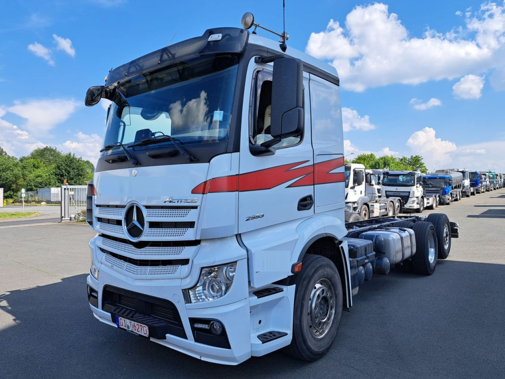 Mercedes Benz 2553 Actros 6x2 (Nr. 5804) - شاحنة هيكل كابينة: صورة 2 Mercedes Benz 2553 Actros 6x2 (Nr. 5804) - شاحنة هيكل كابينة: صورة 2