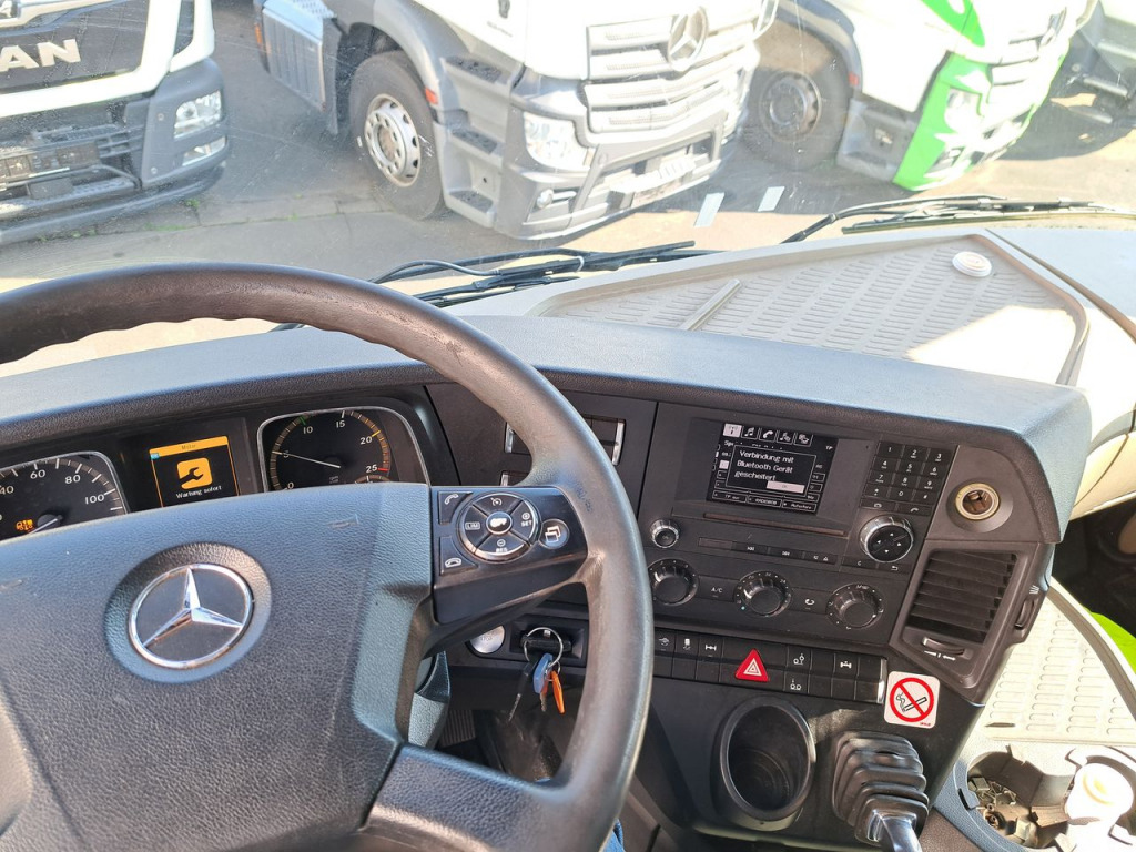 Mercedes Benz Actros 2642 Fahrgestell ohne Aufbau (Nr. 5800) - شاحنة هيكل كابينة: صورة 5 Mercedes Benz Actros 2642 Fahrgestell ohne Aufbau (Nr. 5800) - شاحنة هيكل كابينة: صورة 5