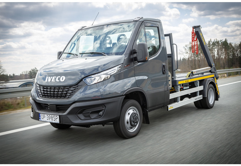 Iveco Daily 70C18 + KING Bramowiec / Skiploader / Absetzkipper - شاحنة نقل المخلفات: صورة 2 Iveco Daily 70C18 + KING Bramowiec / Skiploader / Absetzkipper - شاحنة نقل المخلفات: صورة 2