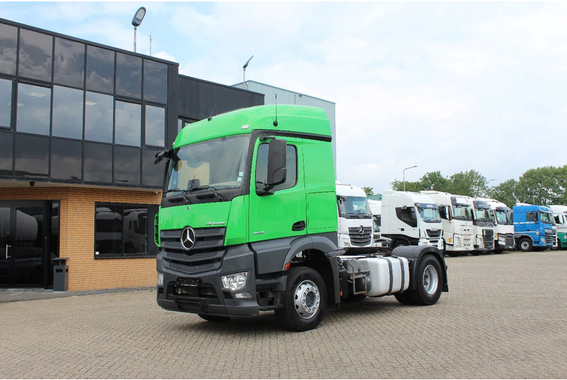 وحدة جر Mercedes-Benz Actros 1943: صورة 1