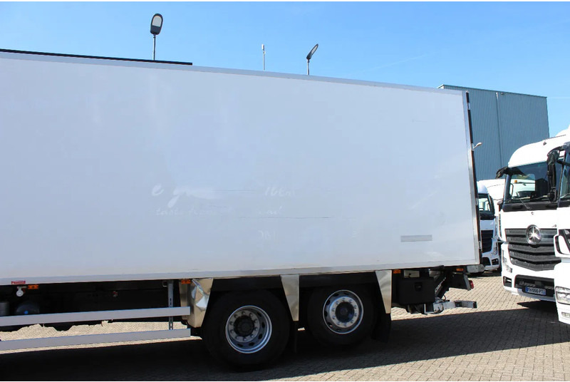 Renault Premium 310 * EURO5 * CARRIER SUPRA 850 * 6X2 * MANUAUL * - شاحنة الفريزر: صورة 5 Renault Premium 310 * EURO5 * CARRIER SUPRA 850 * 6X2 * MANUAUL * - شاحنة الفريزر: صورة 5