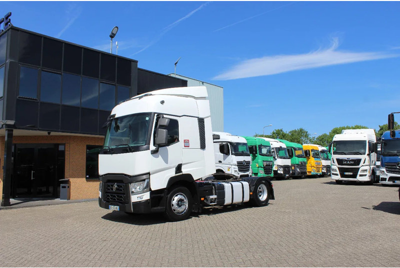 Renault T460 * RETARDER * 2 TANK * 4x2 * - وحدة جر: صورة 1 Renault T460 * RETARDER * 2 TANK * 4x2 * - وحدة جر: صورة 1
