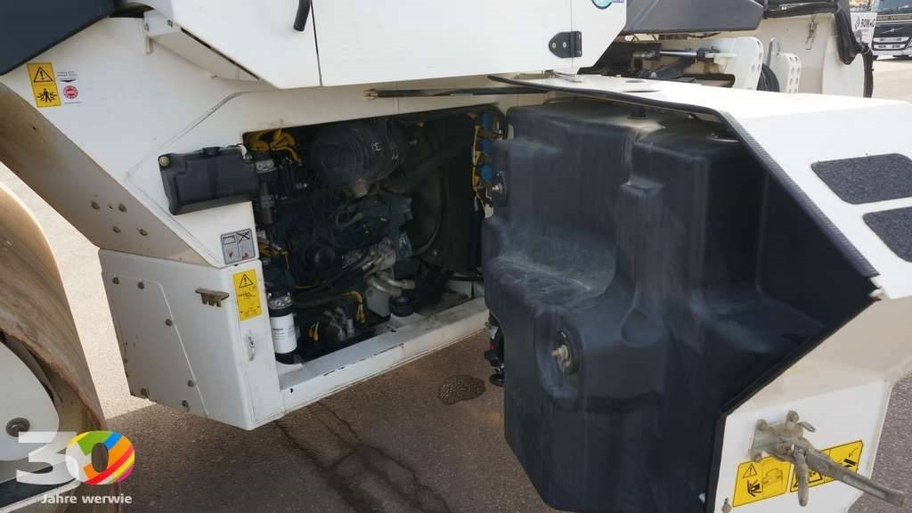 مدحلة اسفلت Bomag BW 174 AP-4i AM: صورة 19