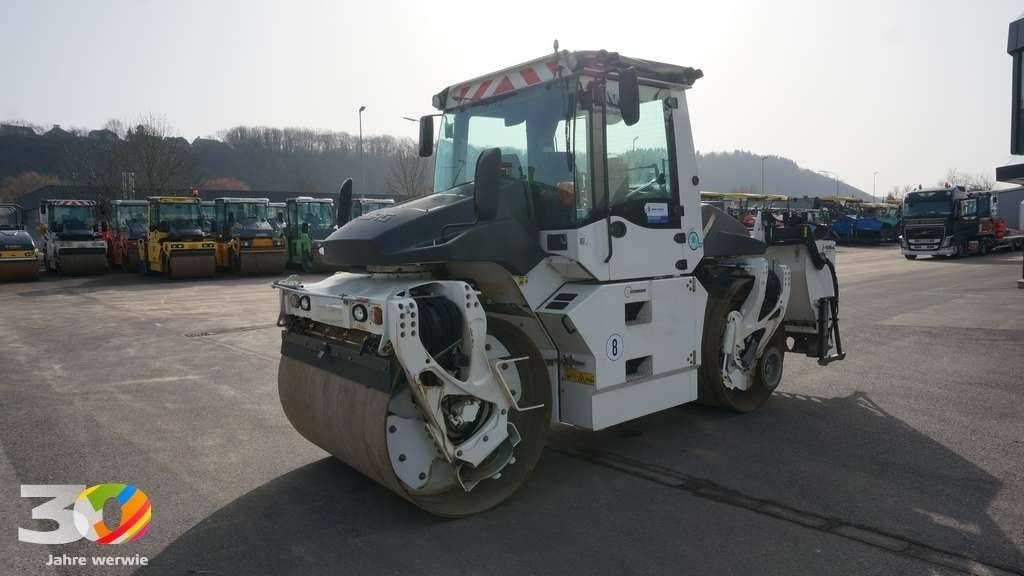 مدحلة اسفلت Bomag BW 174 AP-4i AM: صورة 6