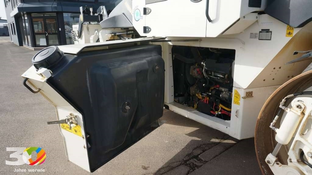 مدحلة اسفلت Bomag BW 174 AP-4i AM: صورة 21
