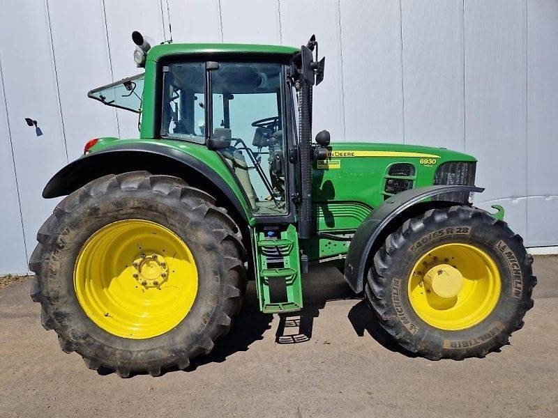 John Deere 6930 Premium AP - جرار: صورة 2 John Deere 6930 Premium AP - جرار: صورة 2