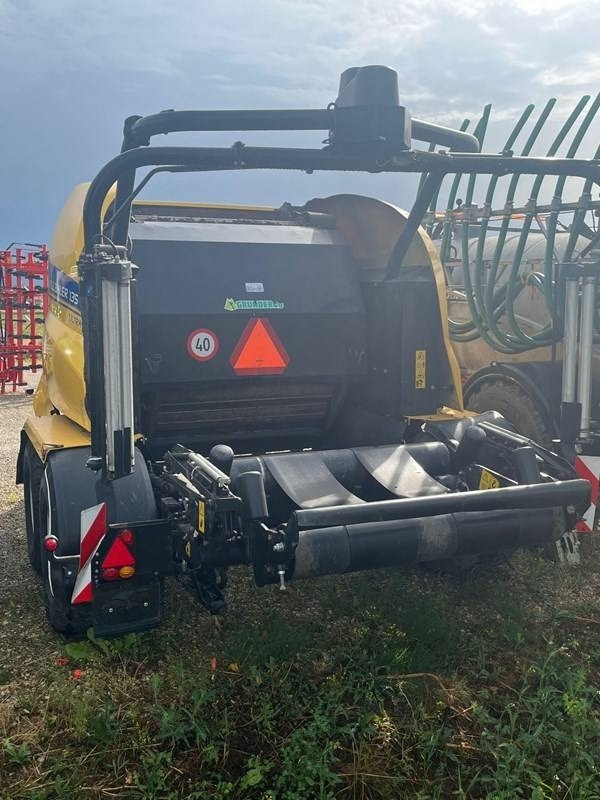 New Holland RB 135 Ultra - مكنة: صورة 2 New Holland RB 135 Ultra - مكنة: صورة 2