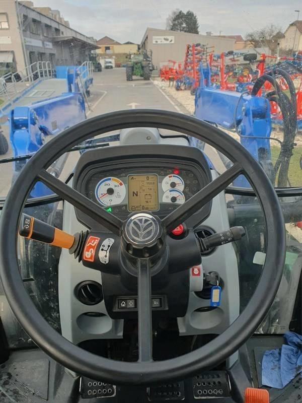 New Holland T 5.115 - جرار: صورة 4 New Holland T 5.115 - جرار: صورة 4