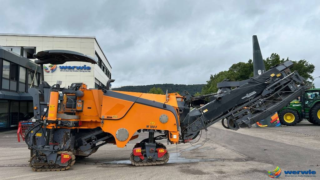 Wirtgen W 100 F - قشاطة أسفلت: صورة 1 Wirtgen W 100 F - قشاطة أسفلت: صورة 1