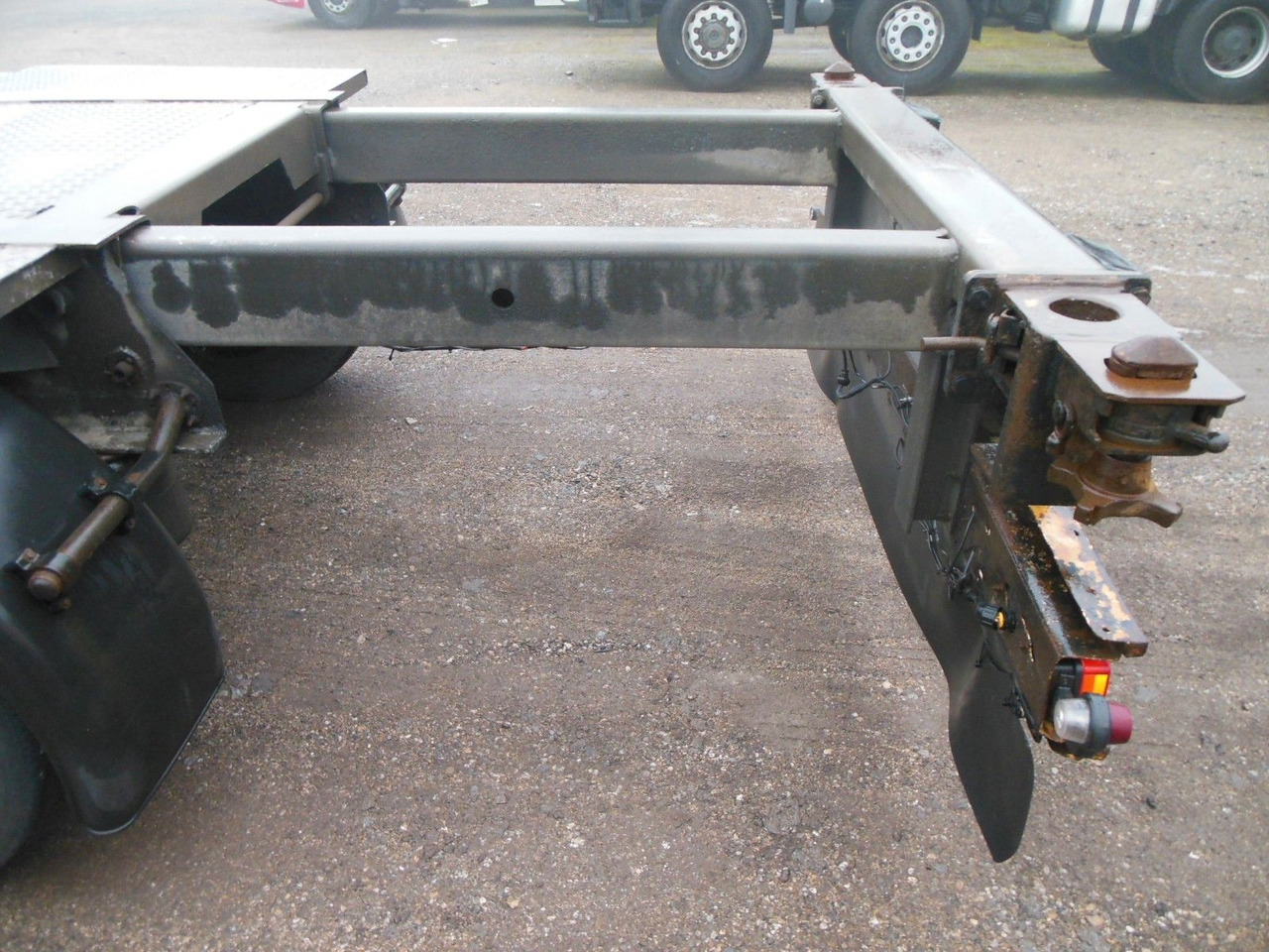 نصف مقطورة لنقل الحاويات Fliegl SDS 380 GOOSENECK, BPW: صورة 9 نصف مقطورة لنقل الحاويات Fliegl SDS 380 GOOSENECK, BPW: صورة 9