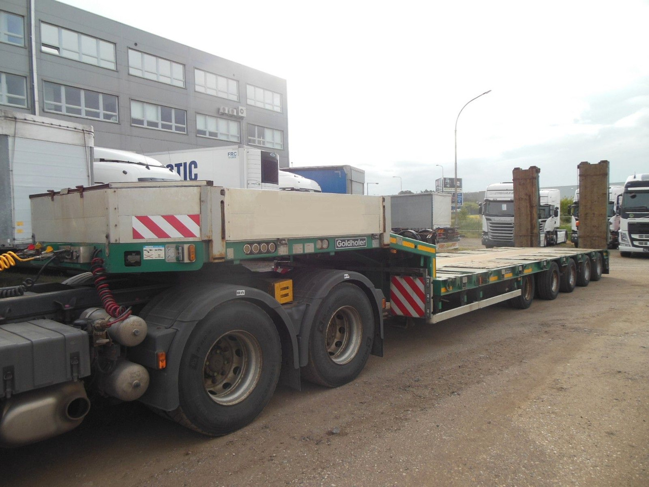 Goldhofer STZ-L 5-54/80, 5 ACHSEN,TELESKOP 7M,4 ACHSE LENK - عربة منخفضة مسطحة نصف مقطورة: صورة 1 Goldhofer STZ-L 5-54/80, 5 ACHSEN,TELESKOP 7M,4 ACHSE LENK - عربة منخفضة مسطحة نصف مقطورة: صورة 1