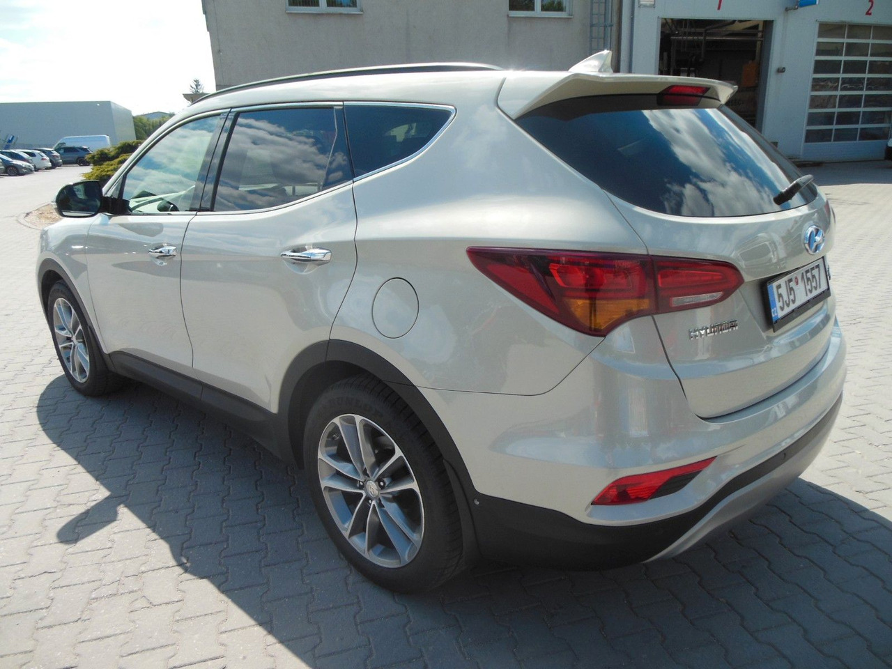 Hyundai Santa Fe 2,2 CRDi, 4WD, Automatic, Leder, Panora - سيارة دفع رباعي: صورة 4 Hyundai Santa Fe 2,2 CRDi, 4WD, Automatic, Leder, Panora - سيارة دفع رباعي: صورة 4