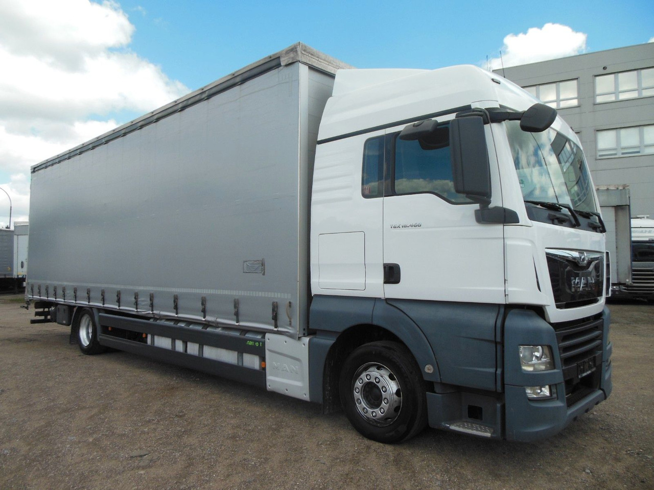 MAN TGX 18.460, XLX, VOLL LUFT, PRITSCHE 9,2M, TOP!! - شاحنة ستارة: صورة 2 MAN TGX 18.460, XLX, VOLL LUFT, PRITSCHE 9,2M, TOP!! - شاحنة ستارة: صورة 2