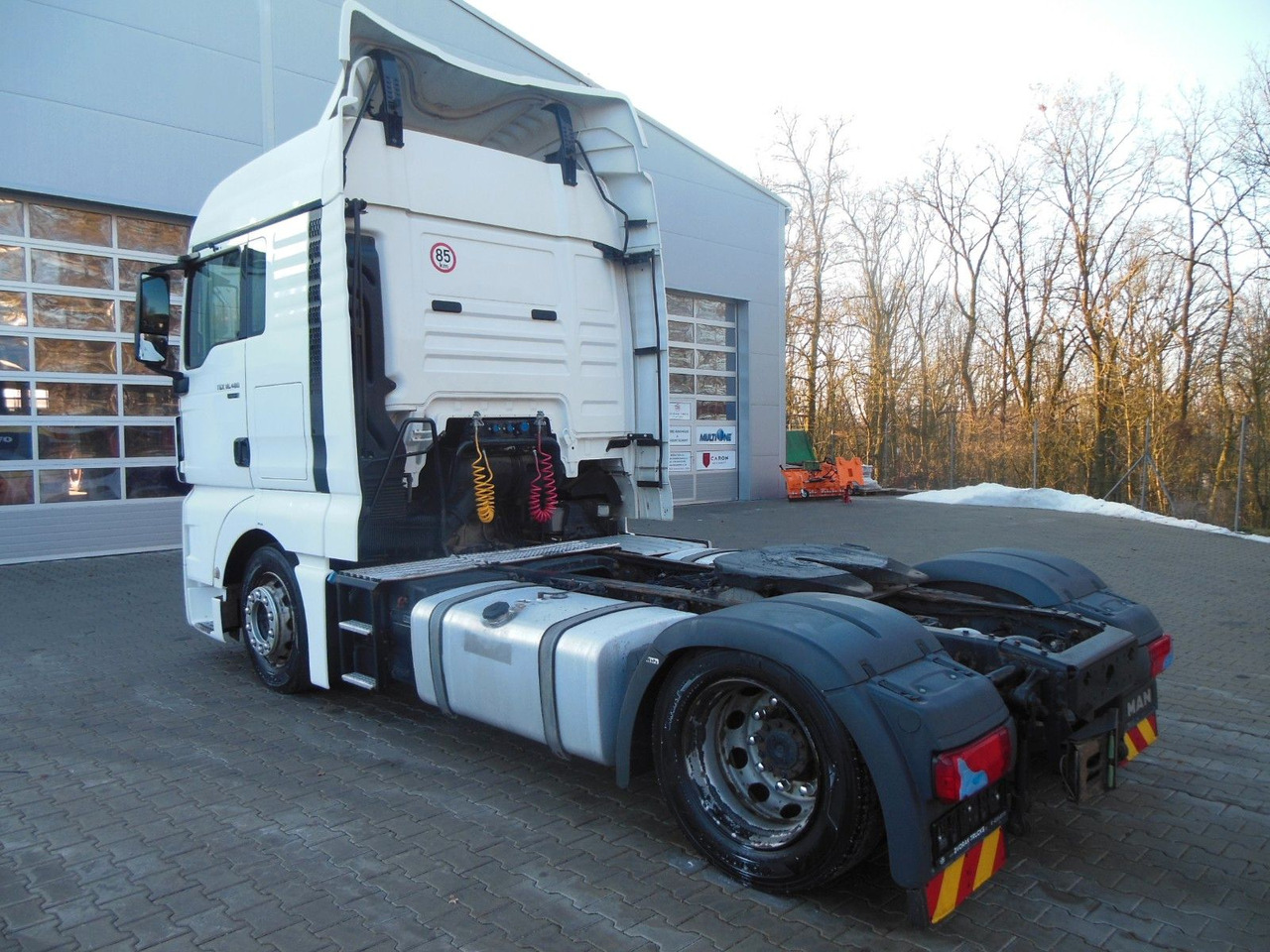 MAN TGX 18.480 LLS-U, LOWDECK + KRONE MEGA MAN TGX 18.480 LLS-U, LOWDECK - وحدة جر: صورة 4 MAN TGX 18.480 LLS-U, LOWDECK + KRONE MEGA MAN TGX 18.480 LLS-U, LOWDECK - وحدة جر: صورة 4