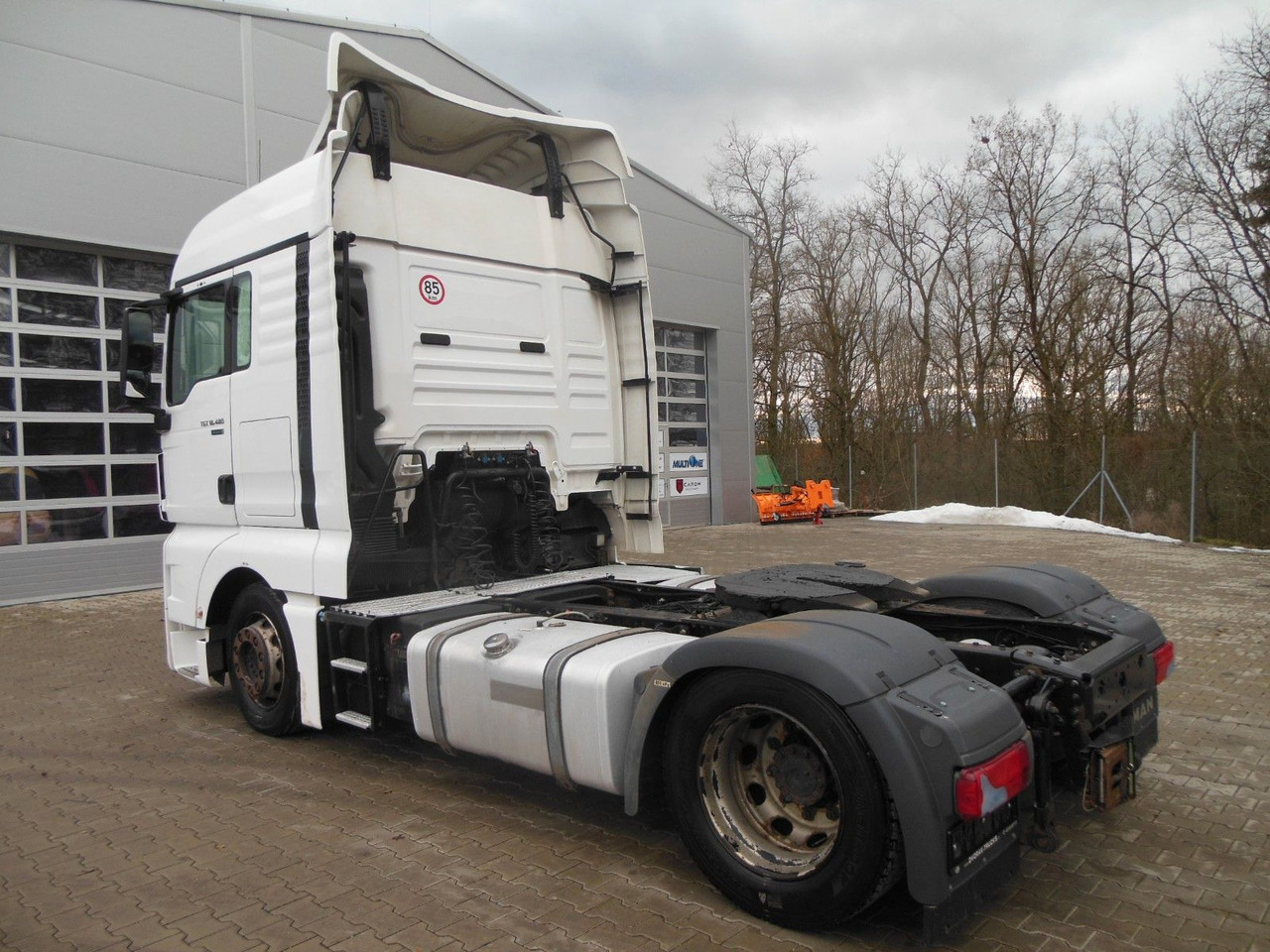 MAN TGX 18.480 LLS-U, LOWDECK + KRONE MEGA MAN TGX 18.480 LLS-U, LOWDECK - وحدة جر: صورة 4 MAN TGX 18.480 LLS-U, LOWDECK + KRONE MEGA MAN TGX 18.480 LLS-U, LOWDECK - وحدة جر: صورة 4