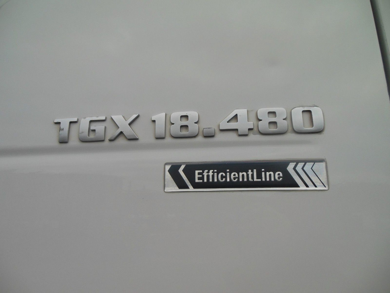MAN TGX 18.480 LLS-U, LOWDECK + KRONE MEGA MAN TGX 18.480 LLS-U, LOWDECK - وحدة جر: صورة 5 MAN TGX 18.480 LLS-U, LOWDECK + KRONE MEGA MAN TGX 18.480 LLS-U, LOWDECK - وحدة جر: صورة 5