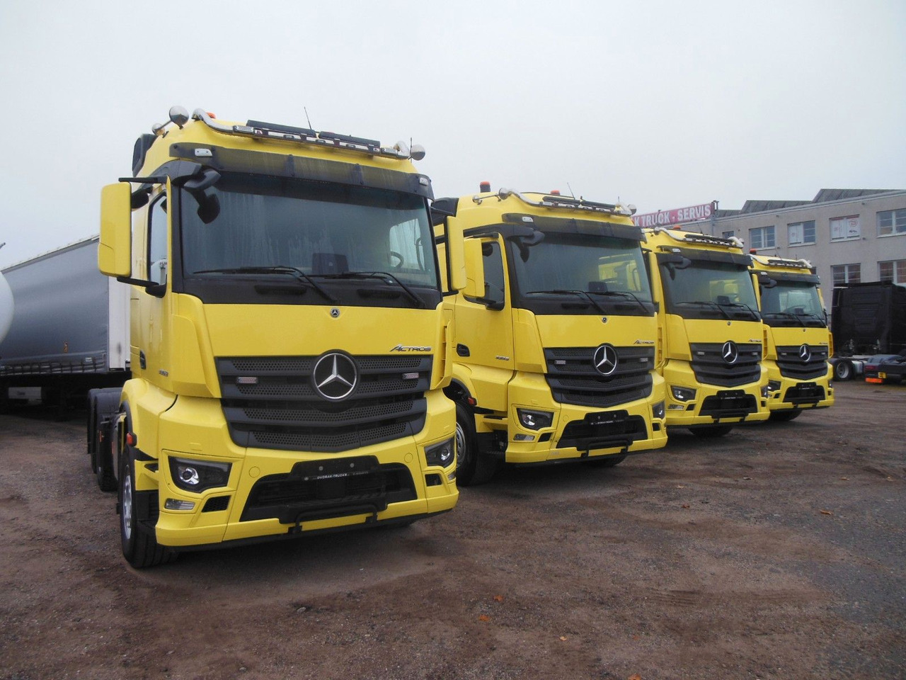 Mercedes-Benz 3353 ACTROS, 6X4, TRK, SET 120 TON, WIE NEUE!E!! - وحدة جر: صورة 2 Mercedes-Benz 3353 ACTROS, 6X4, TRK, SET 120 TON, WIE NEUE!E!! - وحدة جر: صورة 2