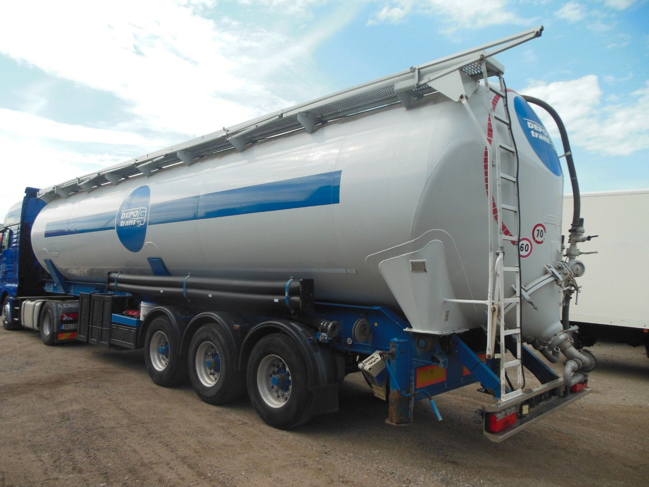 Spitzer SK 2460 CAL, 60.000 L - بلكر: صورة 4 Spitzer SK 2460 CAL, 60.000 L - بلكر: صورة 4