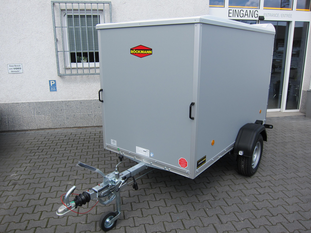 Böckmann Koffer KT 2513/135 251x130x152cm grau (S) 1350kg AKTION Modell 24 - مقطورة صندوق مغلق: صورة 2 Böckmann Koffer KT 2513/135 251x130x152cm grau (S) 1350kg AKTION Modell 24 - مقطورة صندوق مغلق: صورة 2