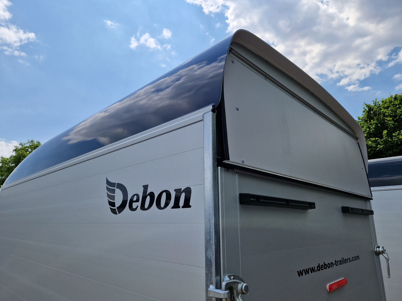 Cargo Roadster 500 312x167x199cm Alu Poly royalblue Pullman 100 km/H 2000kg Abverkauf - مقطورة صندوق مغلق: صورة 2 Cargo Roadster 500 312x167x199cm Alu Poly royalblue Pullman 100 km/H 2000kg Abverkauf - مقطورة صندوق مغلق: صورة 2