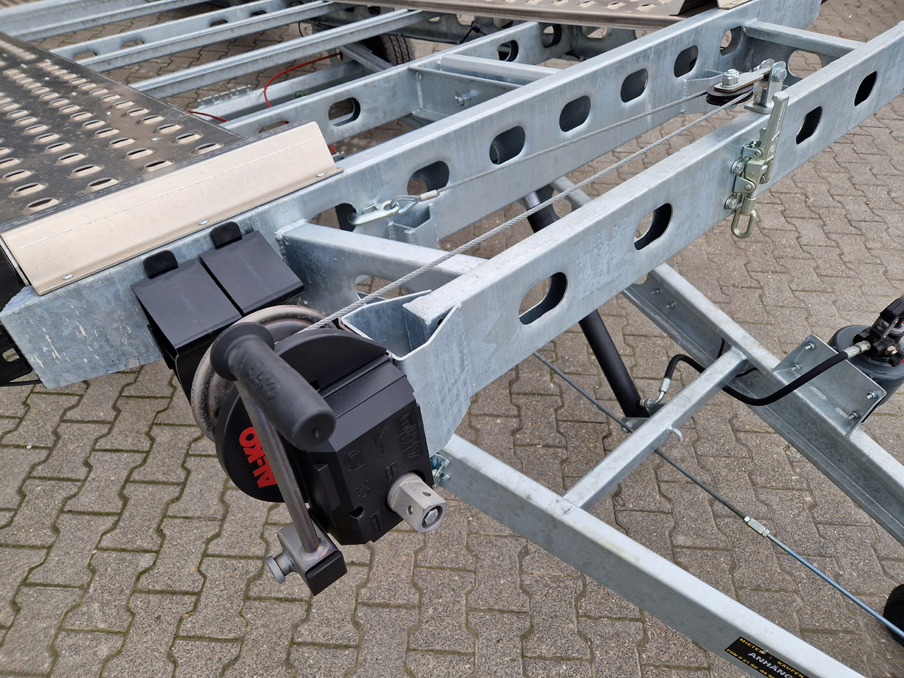 Cartrailer Merkur 3000 460x203cm blackline easyload ankippbar Seilwinde 100km/H 10" 3000kg Cartrailer Merkur 3000 460x203cm blackline easyload ankippbar Seilwinde 100km/H 10" 3000kg: صورة 8