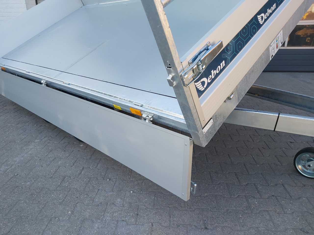 Cheval Liberte Kipper PW 3.6 Elektro Profi Rampen Stützen 360x180x35 3500kg Top Aktion - مقطورة قلاب: صورة 5 Cheval Liberte Kipper PW 3.6 Elektro Profi Rampen Stützen 360x180x35 3500kg Top Aktion - مقطورة قلاب: صورة 5