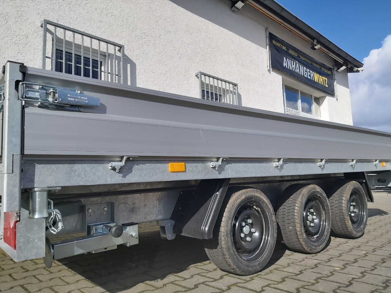 Hapert COBALT HM-3 405x200x30cm Ferro Elektro + NHP Rampen Heckstützen Tridem 3500kg Abverkauf - مقطورة قلاب: صورة 4 Hapert COBALT HM-3 405x200x30cm Ferro Elektro + NHP Rampen Heckstützen Tridem 3500kg Abverkauf - مقطورة قلاب: صورة 4