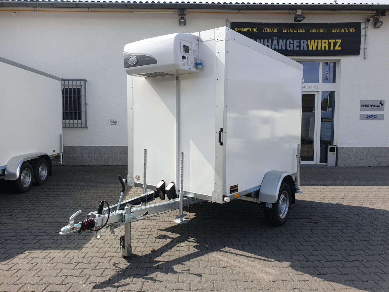 Kühlanhänger AZKF 1525/145 243x144x180cm 230 Volt GOVI Kühlaggregat 60 Frioliner 1500kg - مقطورة فريزر: صورة 2 Kühlanhänger AZKF 1525/145 243x144x180cm 230 Volt GOVI Kühlaggregat 60 Frioliner 1500kg - مقطورة فريزر: صورة 2