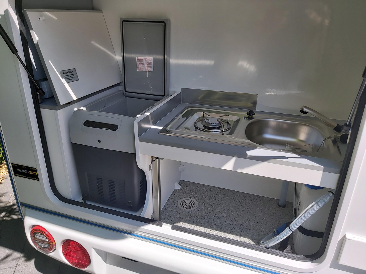 كرفان سحب Mini Camper Mini Tommy TMC25 Basic V1 252x140x121cm Küche 100km/H 750kg ohne Bremse Winter Aktion: صورة 11