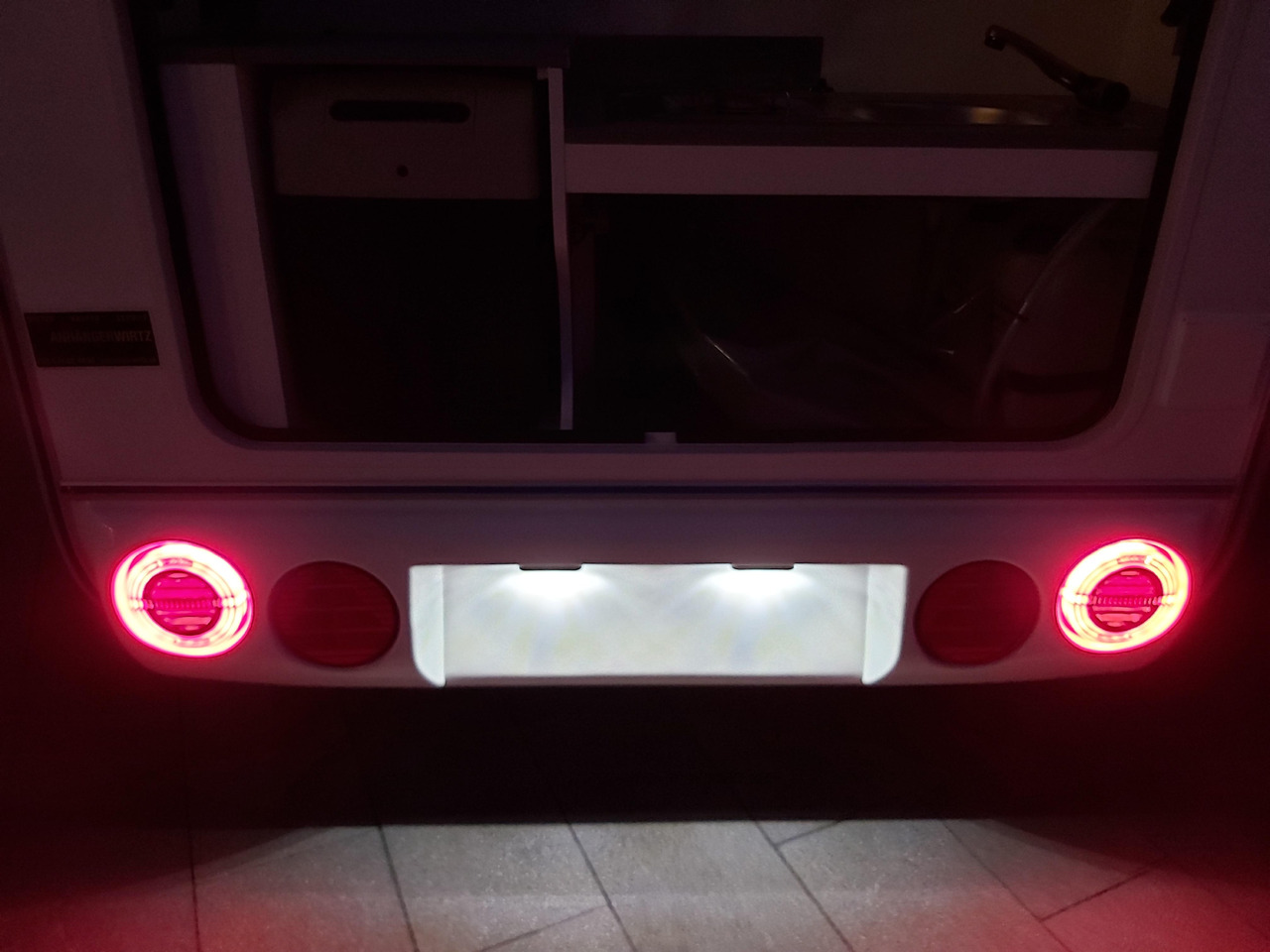 كرفان سحب Mini Camper Mini Tommy TMC25 Basic V1 252x140x121cm Küche 100km/H 750kg ohne Bremse Winter Aktion: صورة 16