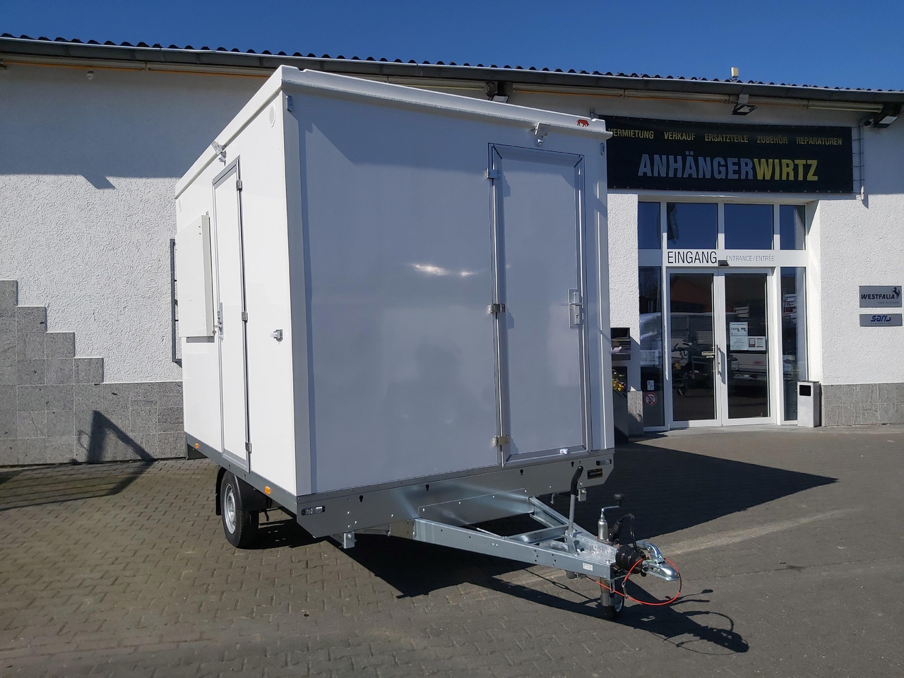 Mobiles Büro 310x220x220cm Tür + 3 Fenster + WC Raum (M) 1200kg - مقطورة بيع ( الأغذية): صورة 2 Mobiles Büro 310x220x220cm Tür + 3 Fenster + WC Raum (M) 1200kg - مقطورة بيع ( الأغذية): صورة 2