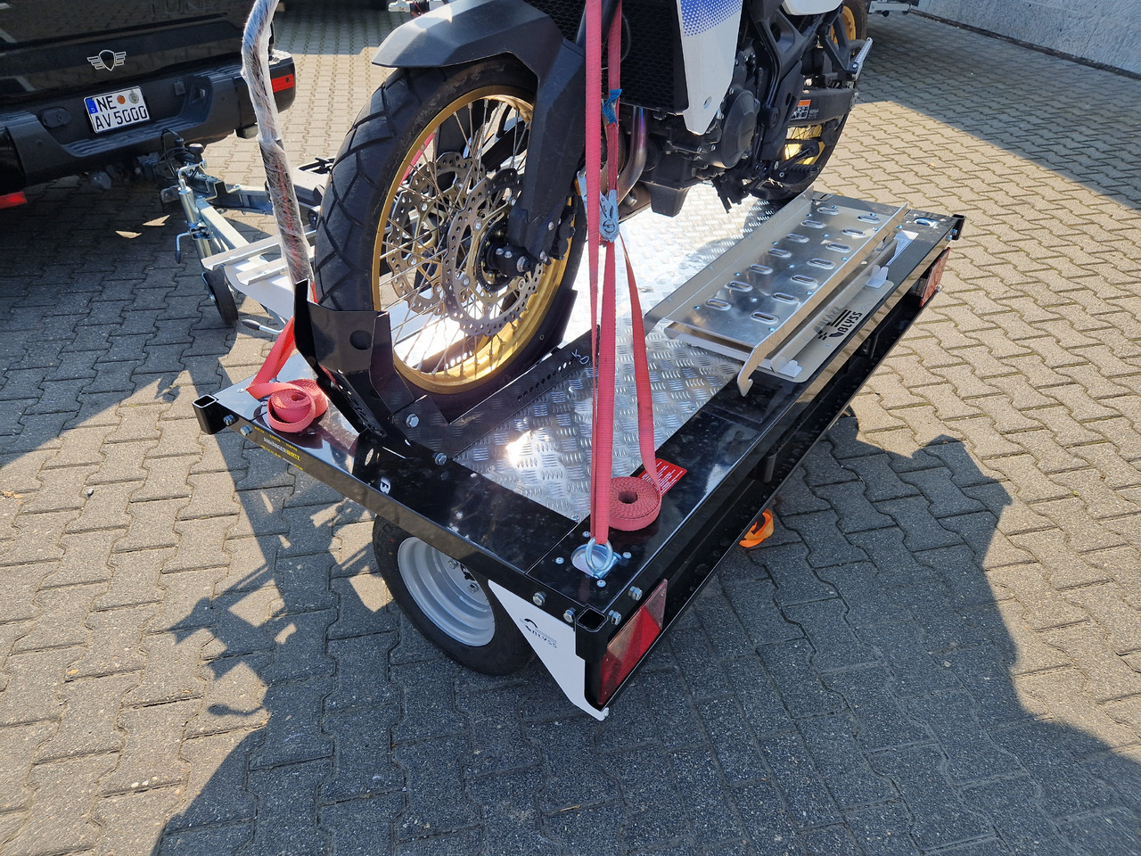 Motorradanhänger Motocamp 1 750 quer 200x107cm Motorrad Roller Fahrrad black 750kg Motorradanhänger Motocamp 1 750 quer 200x107cm Motorrad Roller Fahrrad black 750kg: صورة 13