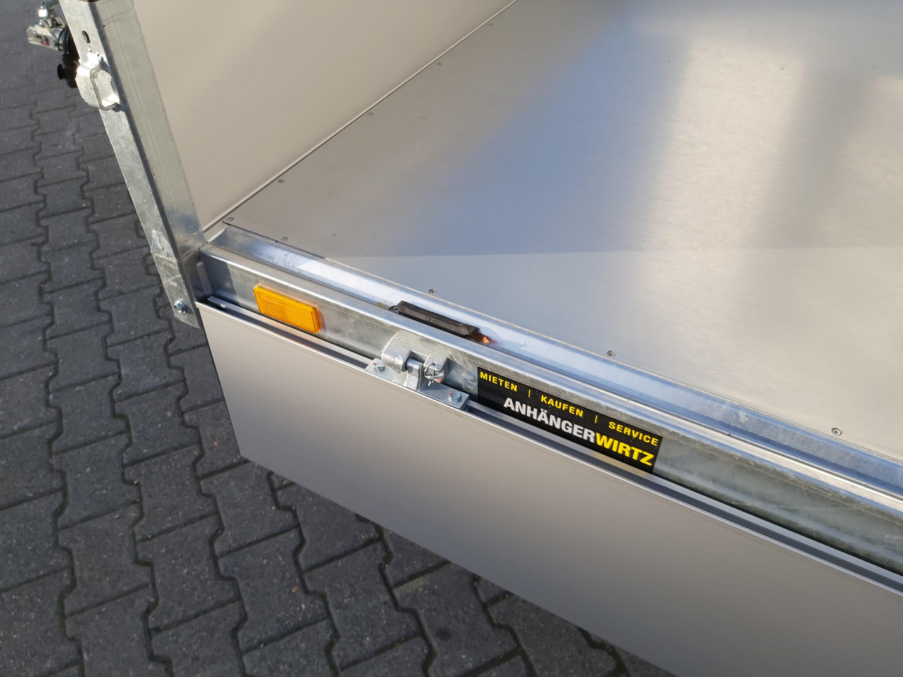 Saris Kipper K1 276 170 2700 2 276x170x30cm Handpumpe 13" 2700kg - مقطورة قلاب: صورة 2 Saris Kipper K1 276 170 2700 2 276x170x30cm Handpumpe 13" 2700kg - مقطورة قلاب: صورة 2