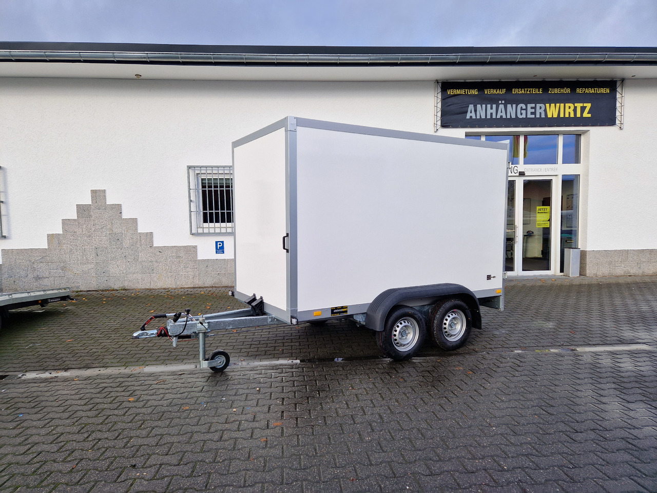 WM Meyer Koffer AZ 2030/151 S30 301x151x185cm (M) 2000kg Modell 2024 - مقطورة صندوق مغلق: صورة 1 WM Meyer Koffer AZ 2030/151 S30 301x151x185cm (M) 2000kg Modell 2024 - مقطورة صندوق مغلق: صورة 1