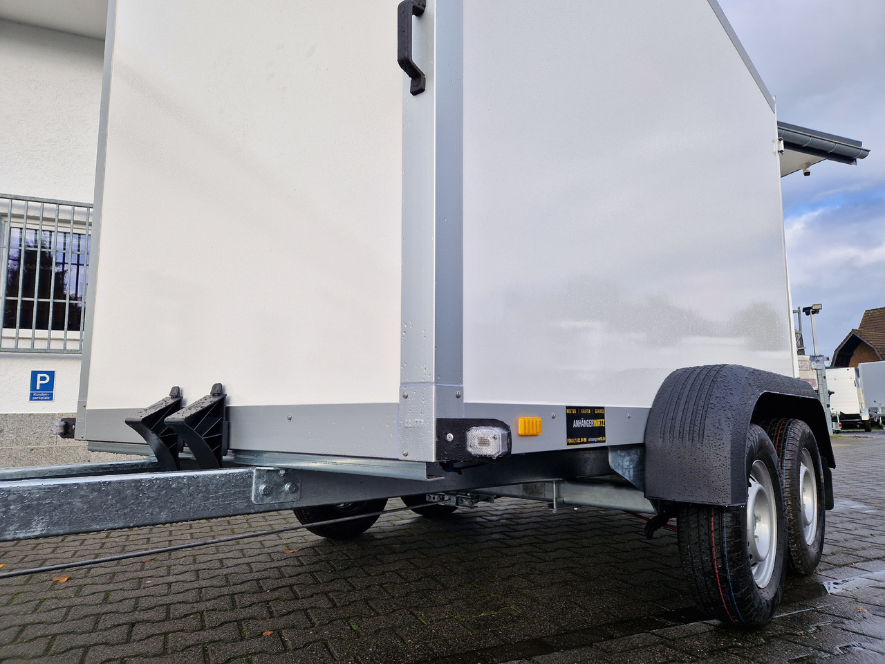 WM Meyer Koffer AZ 2030/151 S30 301x151x185cm (M) 2000kg Modell 2024 - مقطورة صندوق مغلق: صورة 5 WM Meyer Koffer AZ 2030/151 S30 301x151x185cm (M) 2000kg Modell 2024 - مقطورة صندوق مغلق: صورة 5