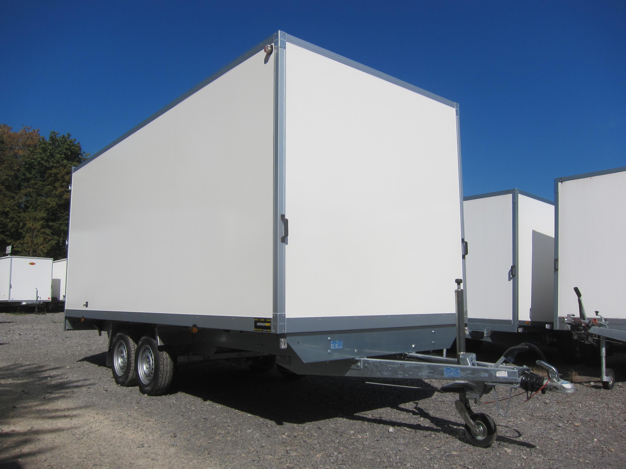 WM Meyer Kofferanhänger AZHLC 2750/210 S40 501x210x205cm (XXL) 2700kg - مقطورة صندوق مغلق: صورة 1 WM Meyer Kofferanhänger AZHLC 2750/210 S40 501x210x205cm (XXL) 2700kg - مقطورة صندوق مغلق: صورة 1