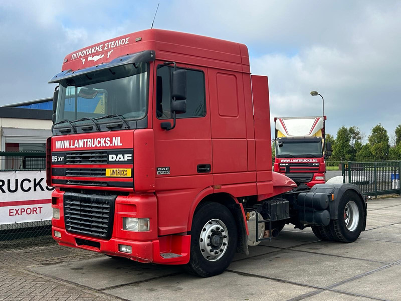 DAF XF 95.480 EURO 2 ZF MANUAL GEARBOX TOP CONDITION - وحدة جر: صورة 1 DAF XF 95.480 EURO 2 ZF MANUAL GEARBOX TOP CONDITION - وحدة جر: صورة 1