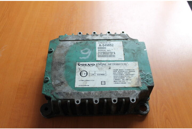 Volvo A-549852 - وحدة تحكم الكتروني: صورة 3 Volvo A-549852 - وحدة تحكم الكتروني: صورة 3