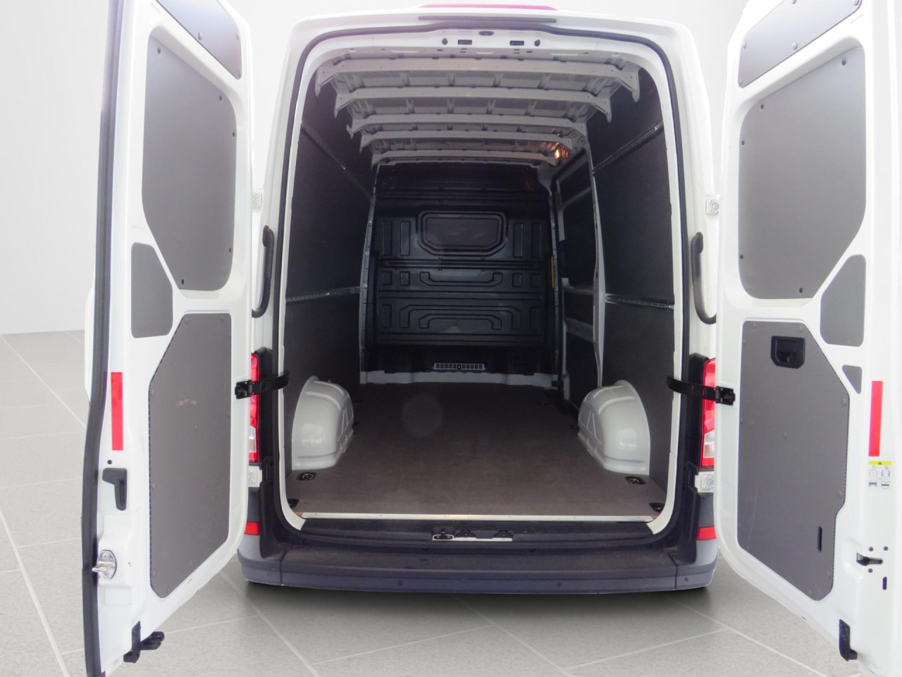 فان VOLKSWAGEN Crafter 35 L3H3 Kasten Klima ZV: صورة 6 فان VOLKSWAGEN Crafter 35 L3H3 Kasten Klima ZV: صورة 6