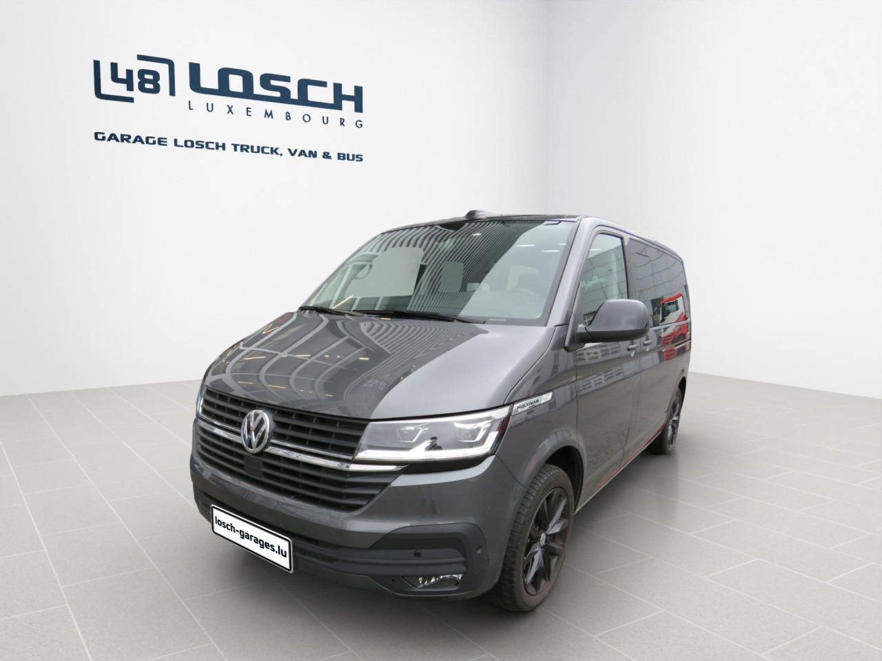 VOLKSWAGEN T6.1 Multivan Comfortline Edition Court Bluetooth - سيارة: صورة 1 VOLKSWAGEN T6.1 Multivan Comfortline Edition Court Bluetooth - سيارة: صورة 1