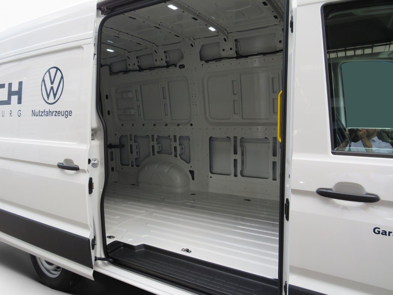 فان Volkswagen Crafter 35 L3H3 Kasten: صورة 16