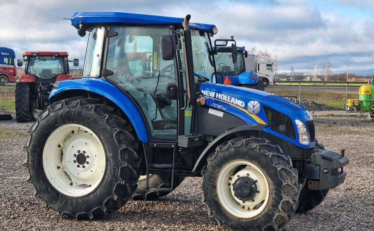 New Holland TD 5.95 - جرار: صورة 5 New Holland TD 5.95 - جرار: صورة 5