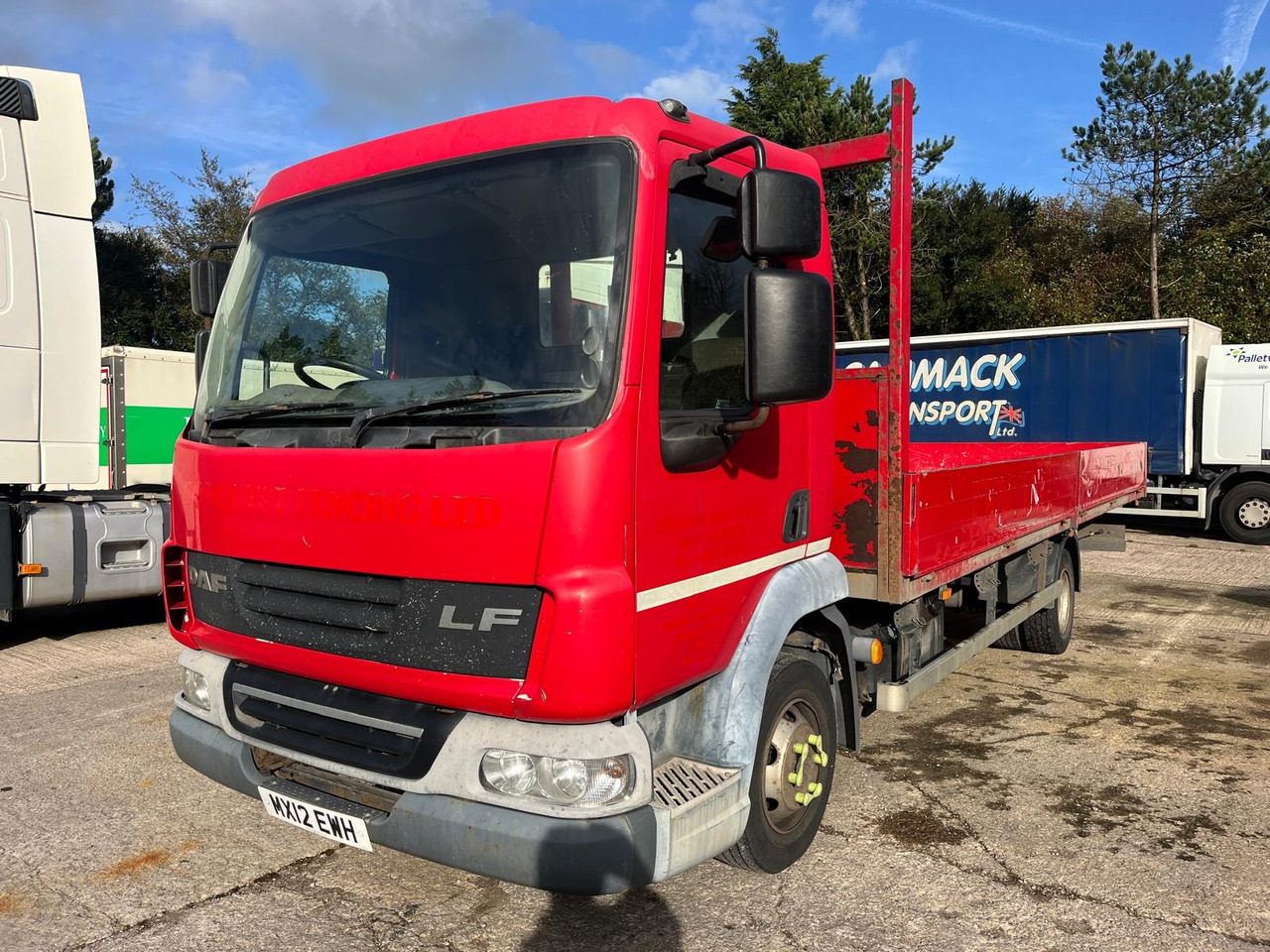 DAF LF 45 160 - شاحنات مسطحة: صورة 2 DAF LF 45 160 - شاحنات مسطحة: صورة 2