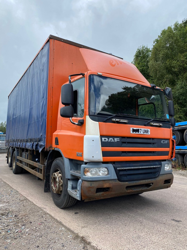 Daf 75 CF 310 6X2 Curtain side - شاحنة ستارة: صورة 2 Daf 75 CF 310 6X2 Curtain side - شاحنة ستارة: صورة 2