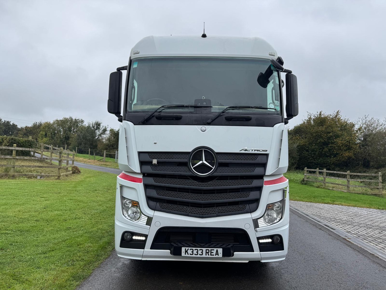 Mercedes Actros - وحدة جر: صورة 1 Mercedes Actros - وحدة جر: صورة 1