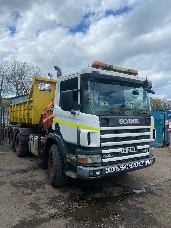 Scania 94D 260 6x2 Rigid - شاحنة ذات خطاف, شاحنة كرين: صورة 1 Scania 94D 260 6x2 Rigid - شاحنة ذات خطاف, شاحنة كرين: صورة 1