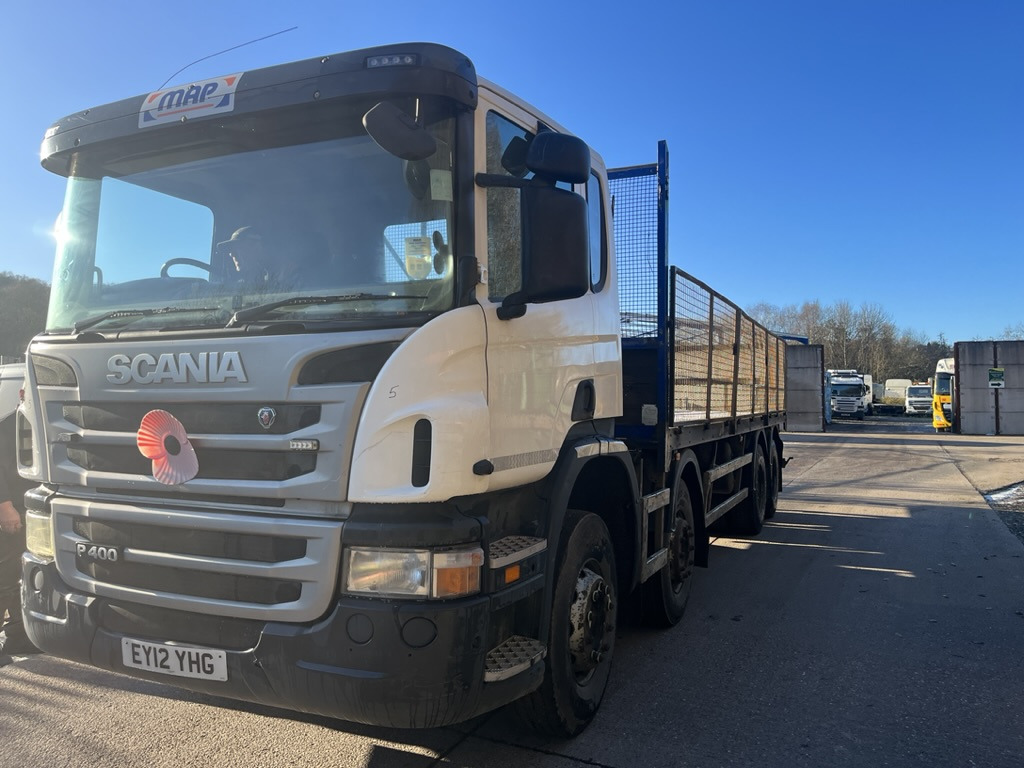 Scania P400 8x4 Rigid - شاحنات مسطحة: صورة 1 Scania P400 8x4 Rigid - شاحنات مسطحة: صورة 1