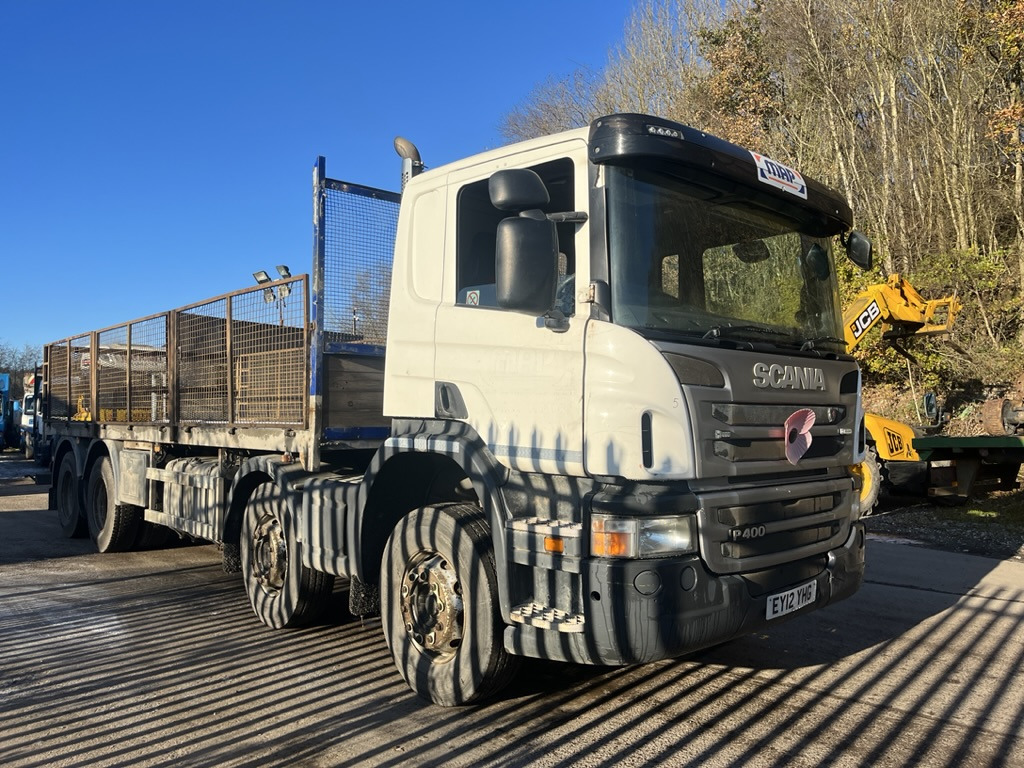 Scania P400 8x4 Rigid - شاحنات مسطحة: صورة 2 Scania P400 8x4 Rigid - شاحنات مسطحة: صورة 2
