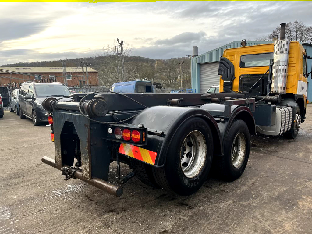 VOLVO FM9 260 6X2 - شاحنة هيكل كابينة: صورة 5 VOLVO FM9 260 6X2 - شاحنة هيكل كابينة: صورة 5